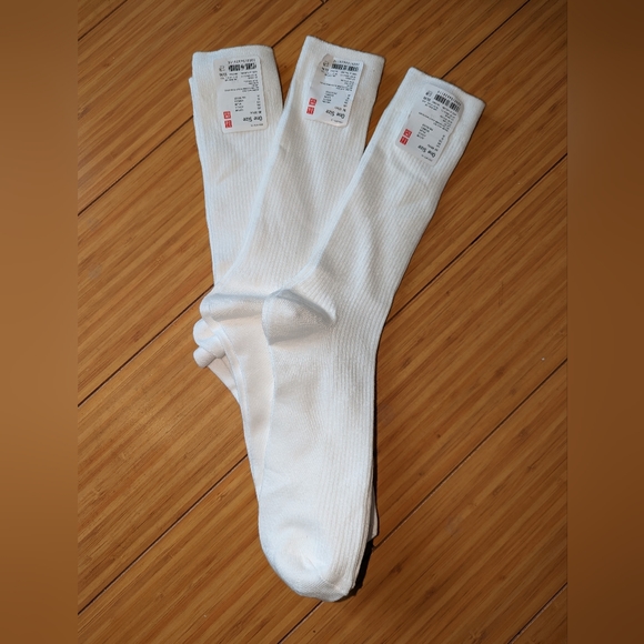 Uniqlo Underwear & Socks 3 Pairs Of White Uniqlo Socks Poshmark